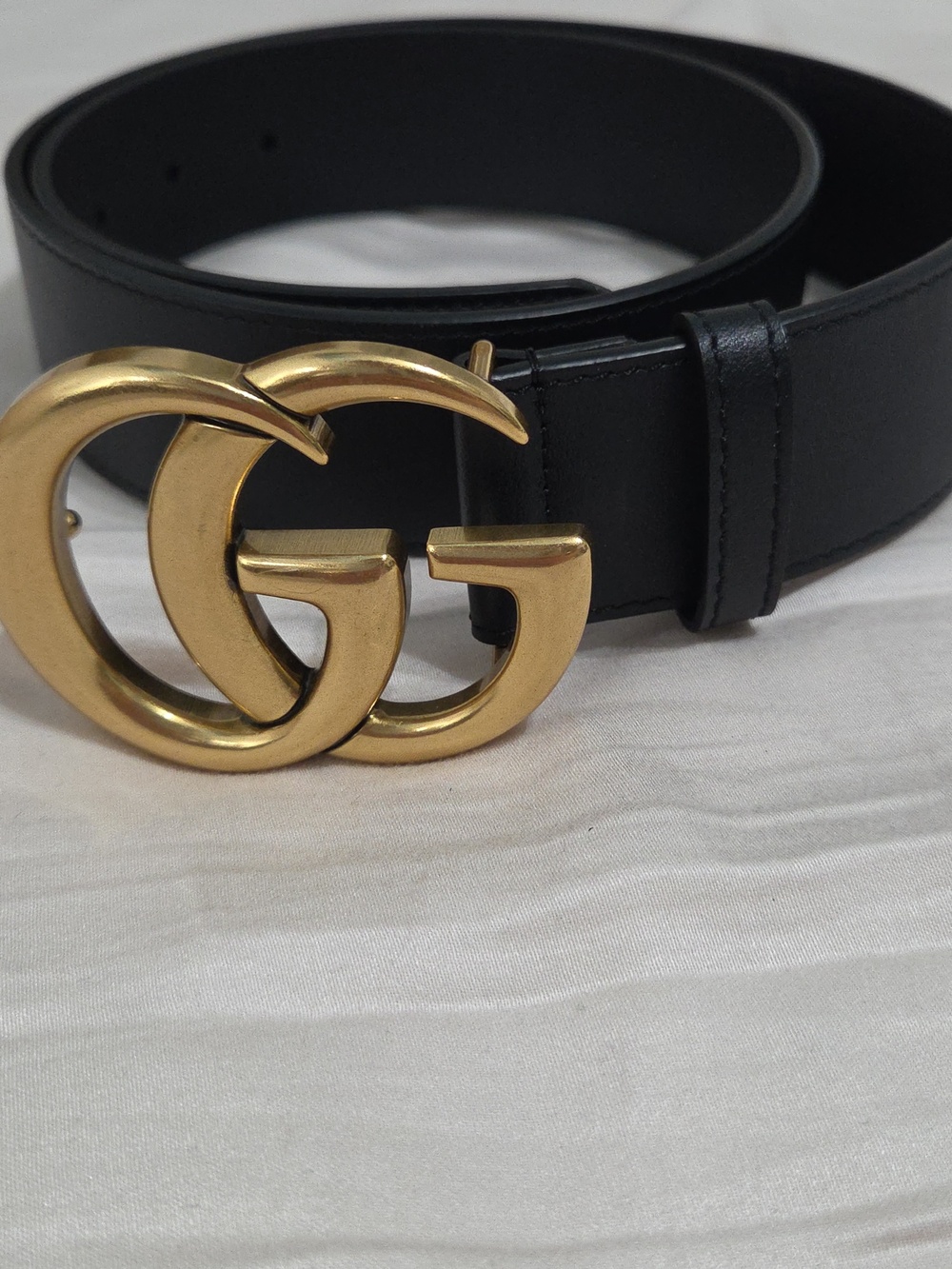Gucci Marmont Black Leather Belt with Gold Double G Buckle - Picture 11 of 16